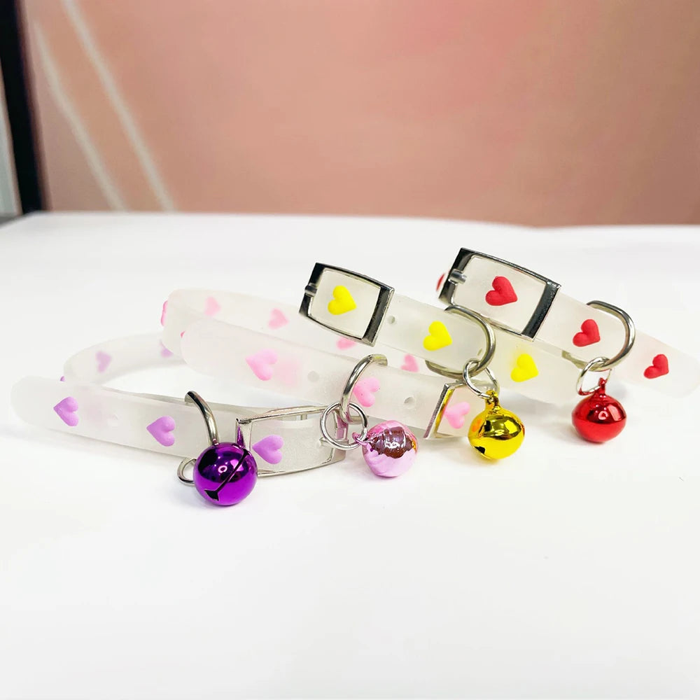 Colar luminoso para gatos, coleira pequena anti-perda de silicone fluorescente, sino, colar de pescoço, acessórios para gatos de estimação