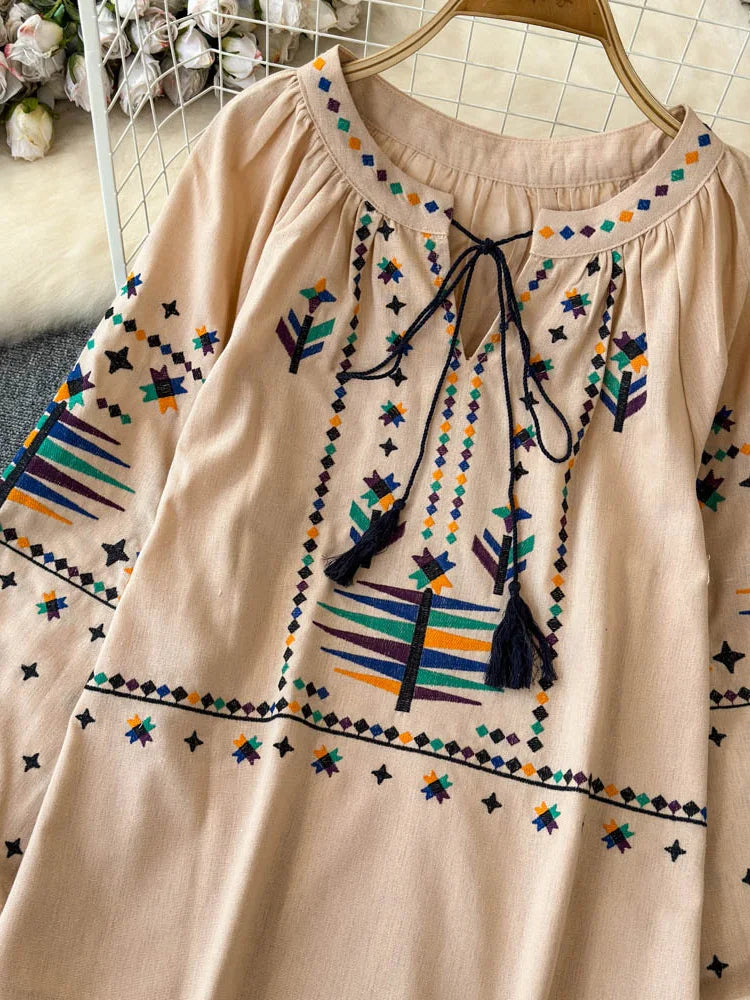 Blusa feminina de outono temperamento elegante vintage camisa bordada 2024 novo estilo boêmio férias top solto BL026