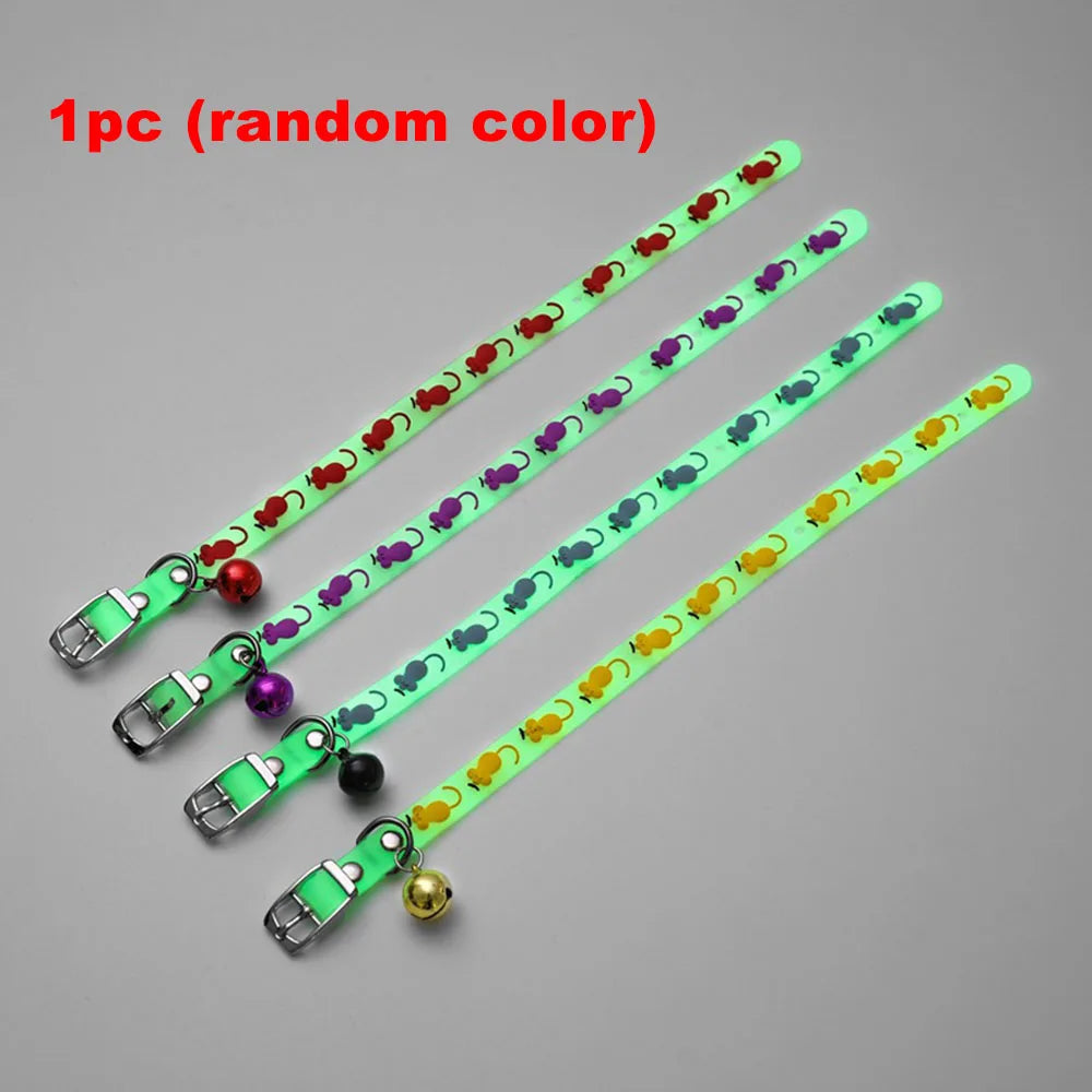 Coleiras brilhantes para animais de estimação com sino que brilham à noite, colar para cães e gatos, acessórios luminosos para gatinhos e filhotes