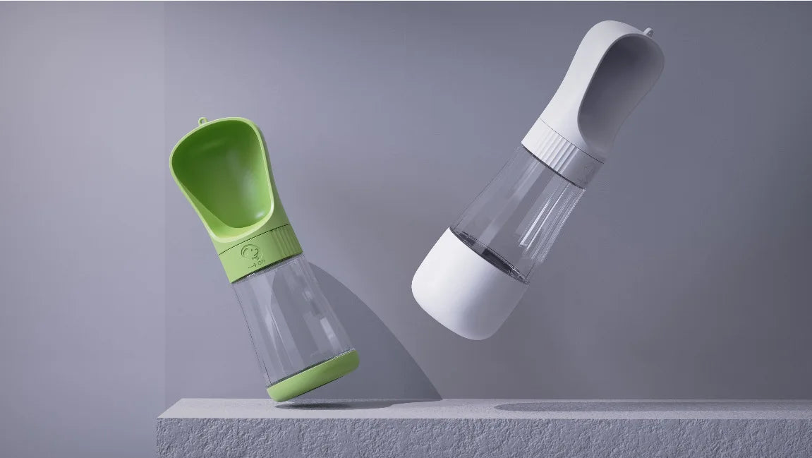 Garrafa de água para animais de estimação, chaleira para cães, fornecimento de água para áreas externas, garrafa portátil para água e comida, copo de água para áreas externas, dispensador de água