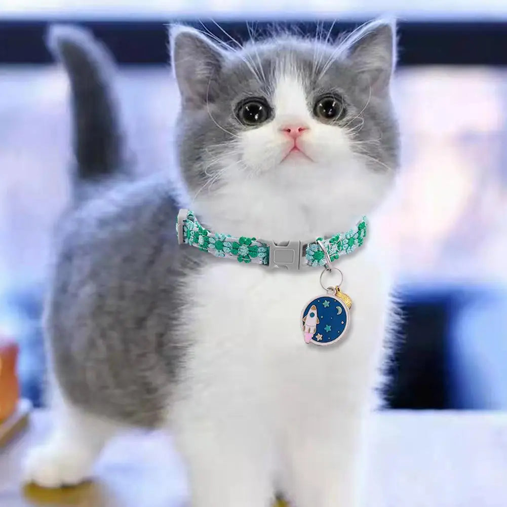 Pet Collar Adjustable Colorful Lace Flower Cat Collar Puppy Accessory Necklace Pet Collar Kitten Cute Dog Bell Cat Product