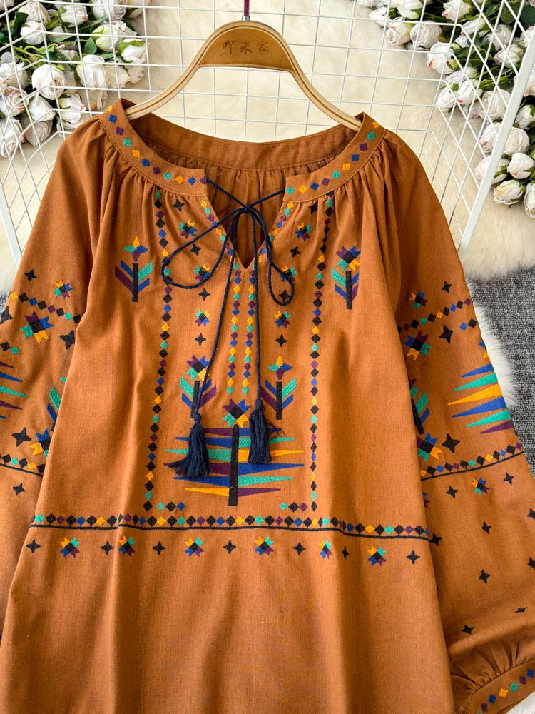Blusa feminina de outono temperamento elegante vintage camisa bordada 2024 novo estilo boêmio férias top solto BL026