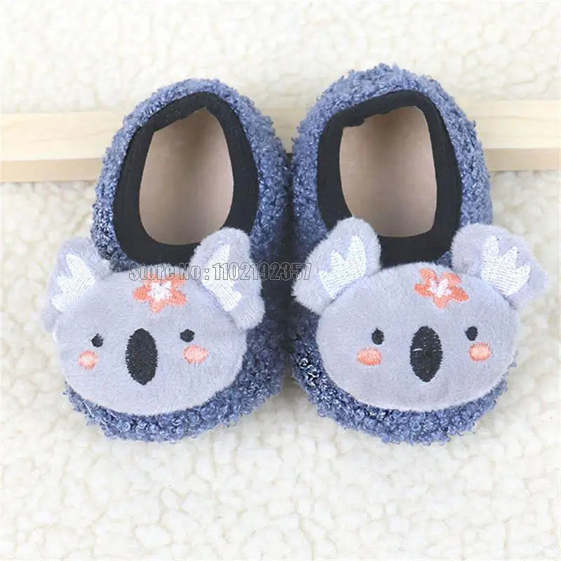 Pantufas de inverno para bebês, pantufas de chão para bebês, de pelúcia, quentes, para meninos e meninas, macias e antiderrapantes, para escola interna