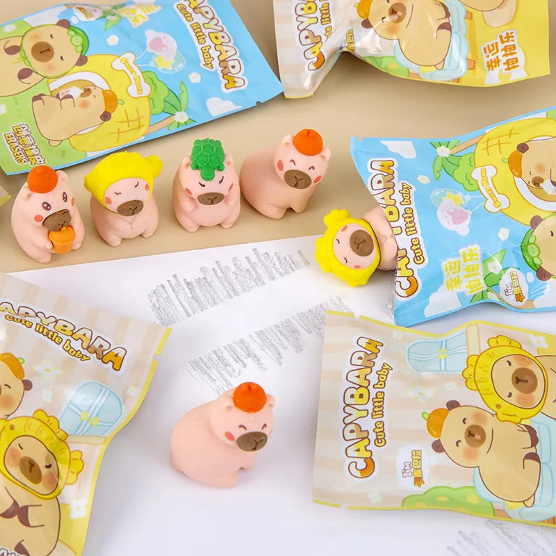 32 unidades/caixa bolsa surpresa de capivara fofa com desenho animado borracha material de papelaria para estudantes atacado
