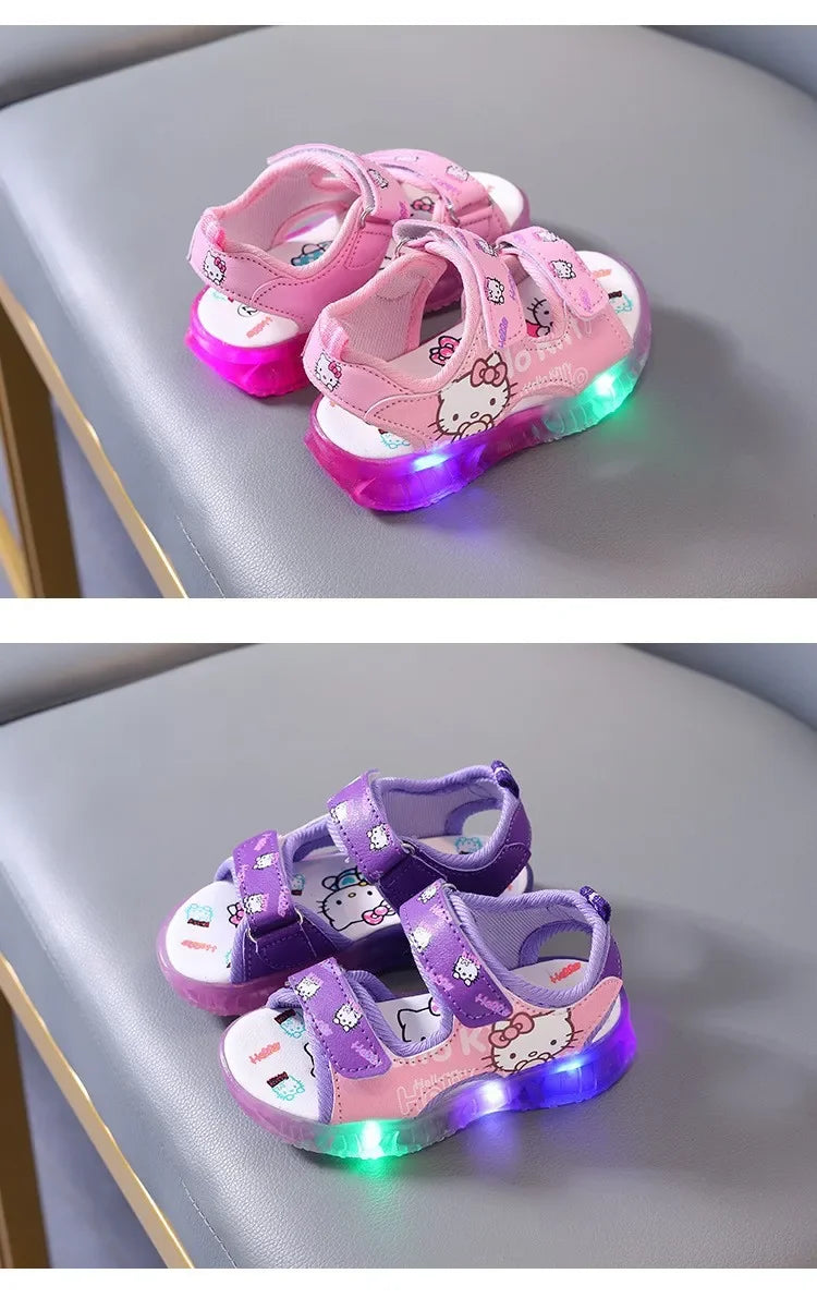 Sandálias infantis com luz LED para bebês meninas, sapatos casuais fofos da Hello Kitty para crianças, calçados antiderrapantes de praia para atividades ao ar livre, verão 2025