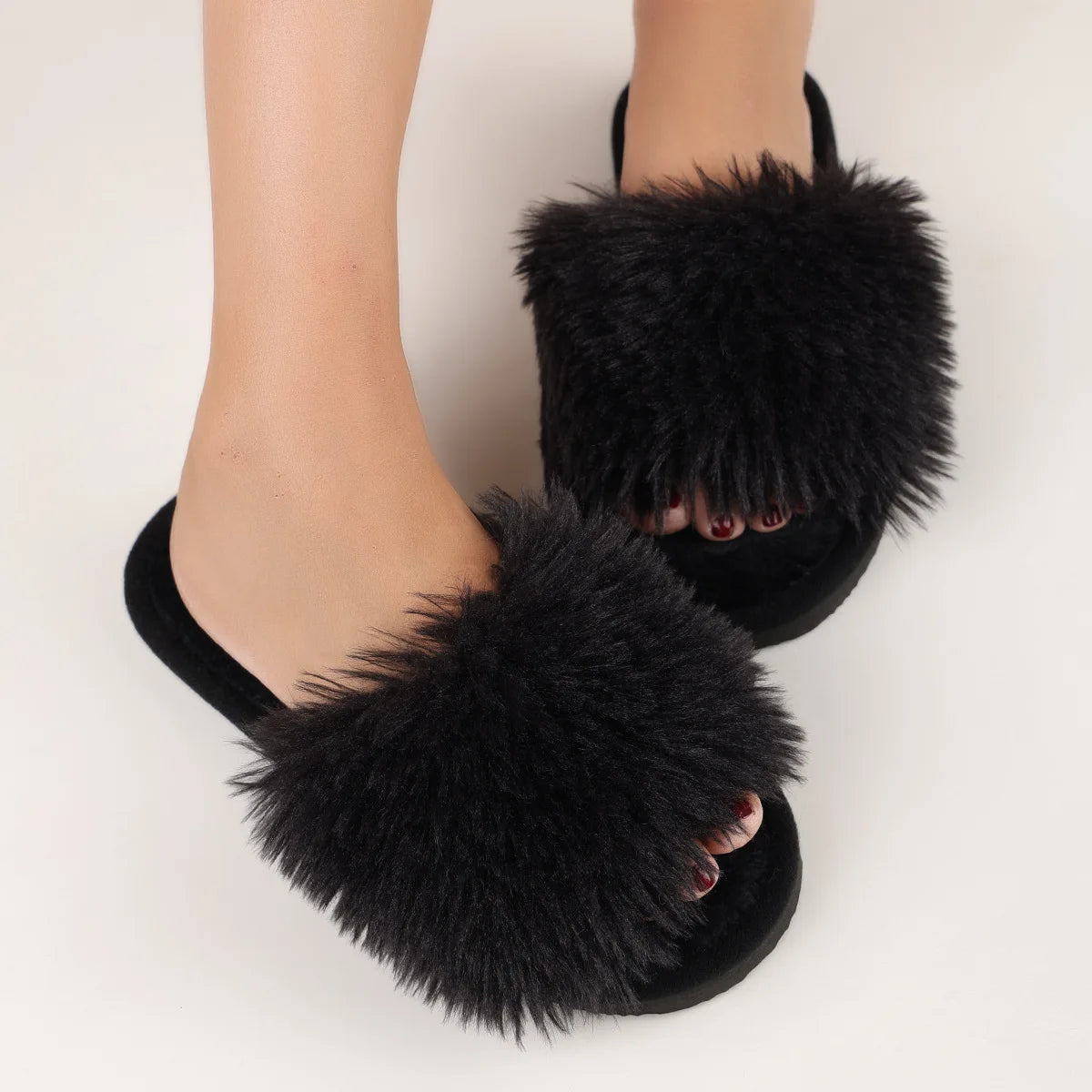 Chinelos femininos para interior 2025 Outono e Inverno Novos chinelos de pelĂșcia para casa, antiderrapantes, durĂĄveis, da moda, quentes