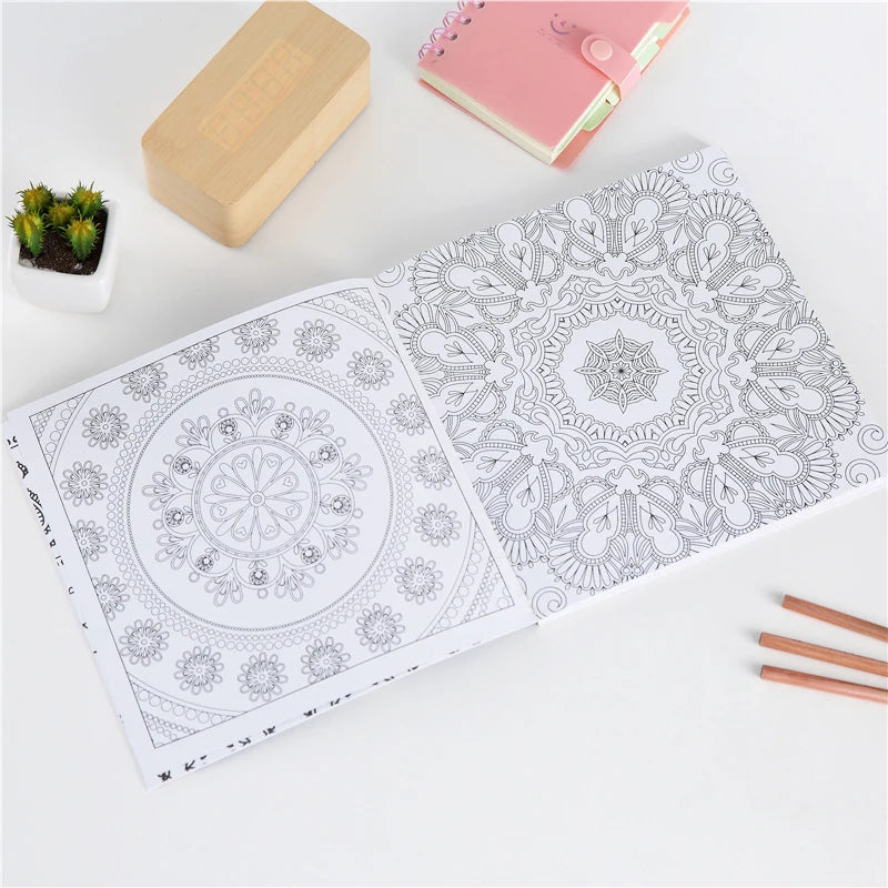 12 lápis de cor + 128 páginas Zen Mandalas Livro de colorir para adultos e crianças Alivia o estresse Mata o tempo Jardim secreto Livro de arte