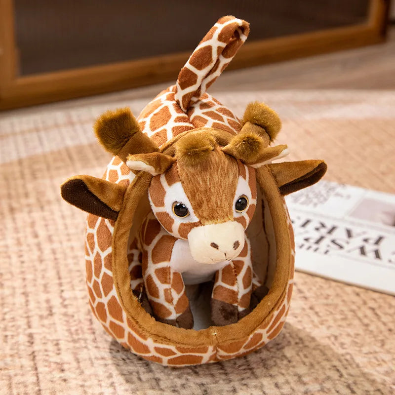 Tigre de pelúcia de animal selvagem realista em canil, leopardo, girafa de brinquedo em toca, filhote de cachorro malhado fofo em casinha de cachorro, envio rápido