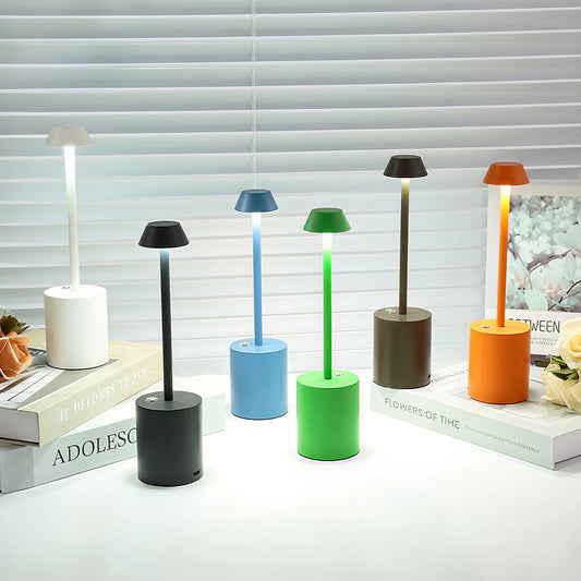 Luminária de mesa LED recarregável por USB, moderna, com toque, para ambientes internos e externos, com abajur cônico, para quartos, casas, sem fio, restaurantes e bares