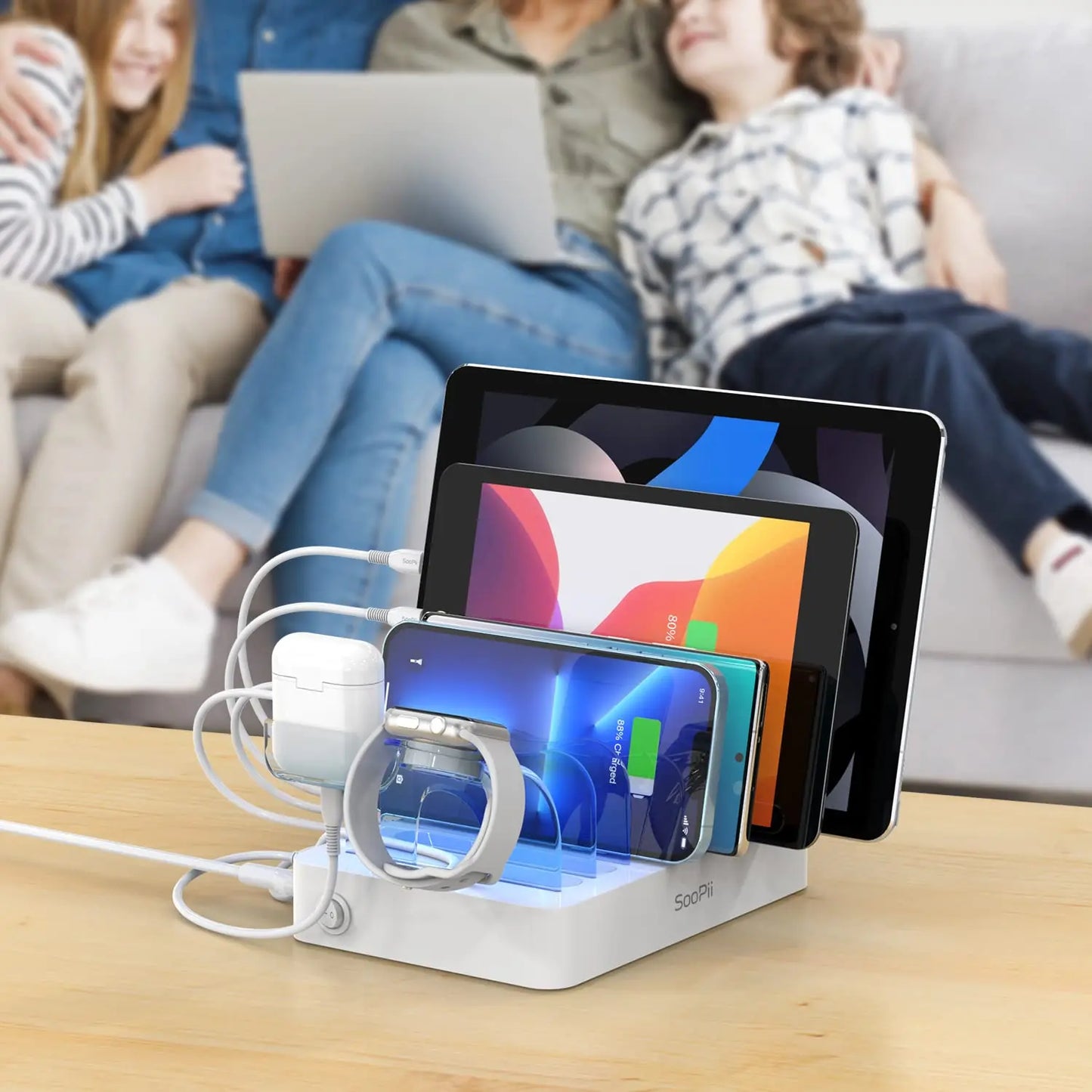 Estação de carregamento USB SooPii 50W/10A com 6 portas para casa e escritório. 6 cabos incluídos para telefones, tablets e outros eletrônicos.