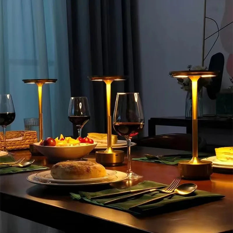 Luminária de mesa com carregamento USB, luminária de mesa de alumínio para restaurante e bar, ambiente de escurecimento, interruptor de toque com carregamento USB, decoração