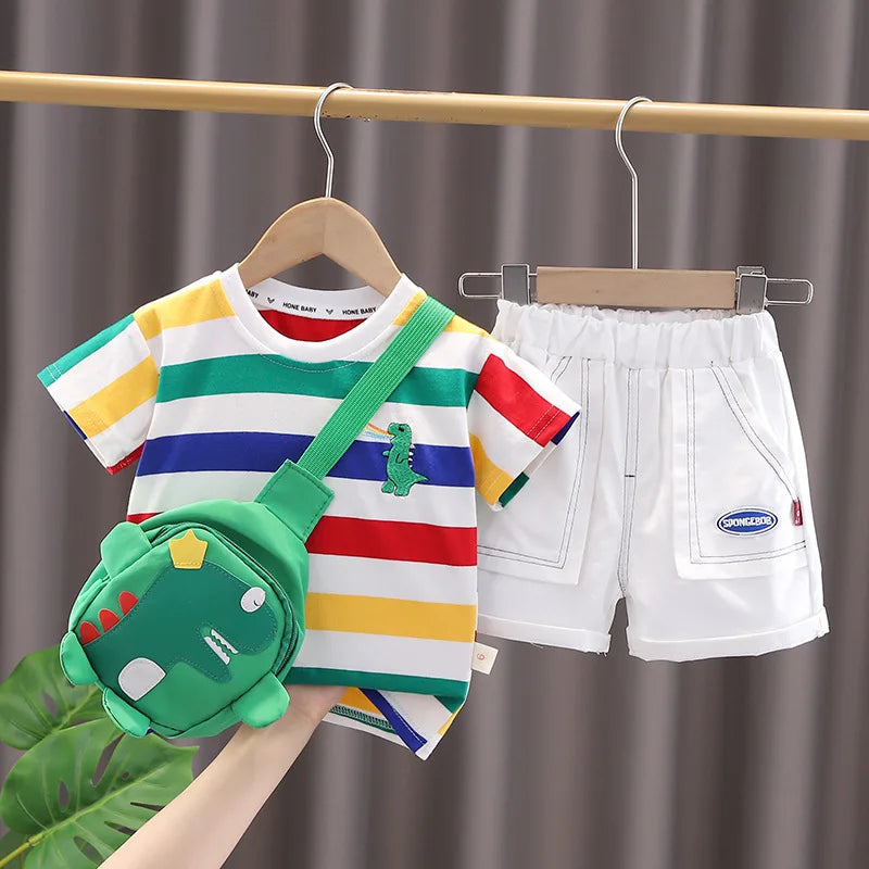 Conjunto de roupas de verão fofo de dinossauro com estampa de desenho animado infantil, camiseta com gola redonda + shorts + bolsa para bebês meninos e meninas, novos agasalhos infantis