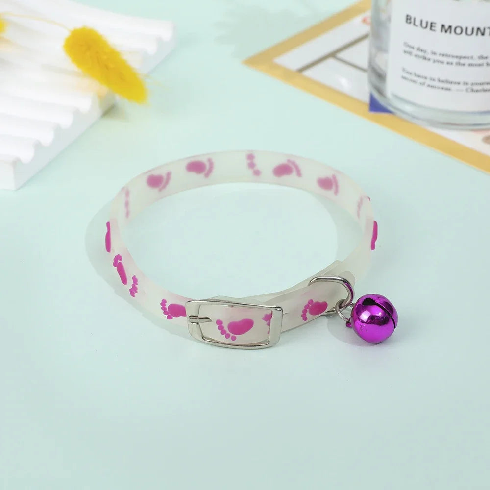 Coleira de silicone luminosa fluorescente para animais de estimação, coleira noturna antiperda para cães e gatos, filhotes e gatinhos, suprimentos para animais de estimação ao ar livre