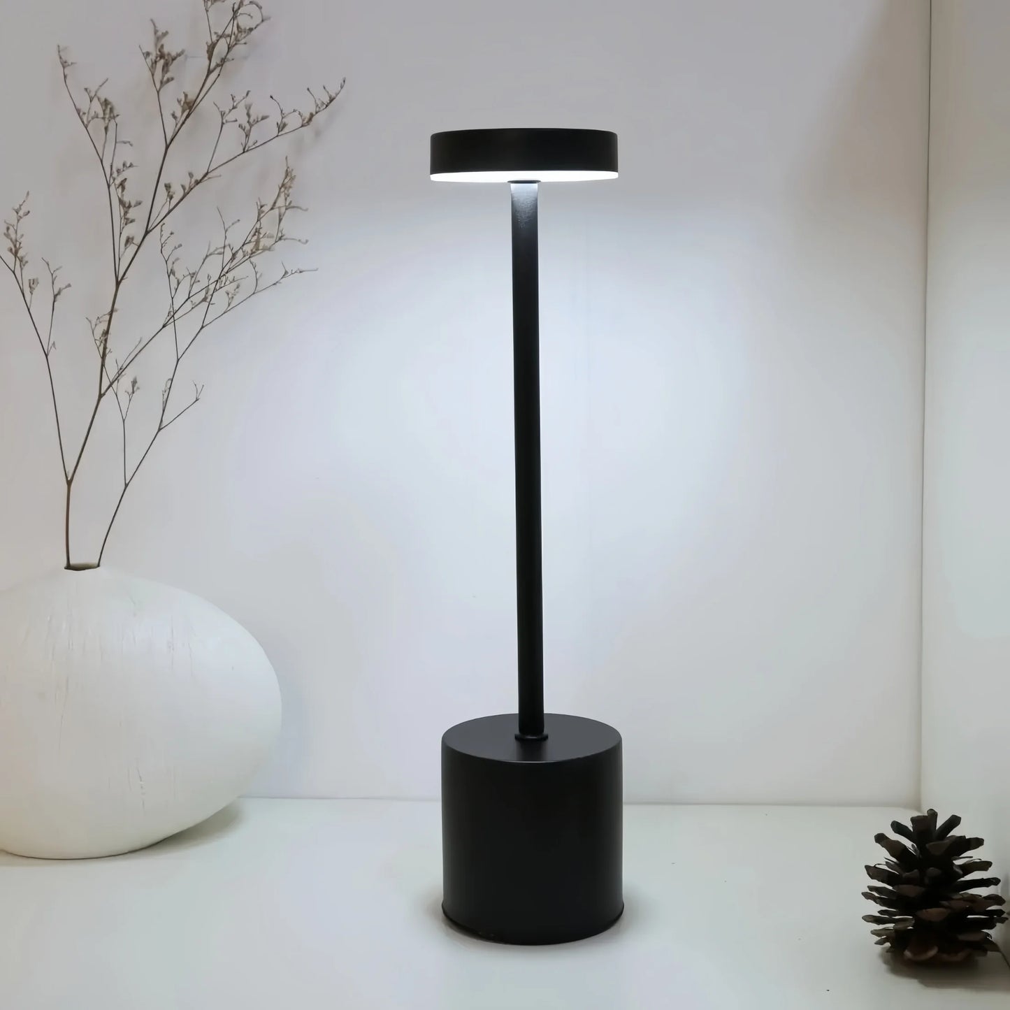 Luminária de mesa LED com carregamento sem fio | 3 cores + dimerização ajustável | Carregamento USB | Luminária de cabeceira | Presente de festival.