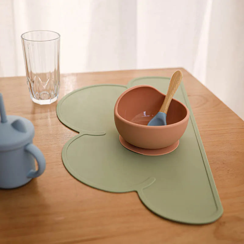 Pet Feeding Mat for Cats and Dogs with Nonspill Nonslip Waterproof Leakage Food Easy to Clean Silicone Placemats
