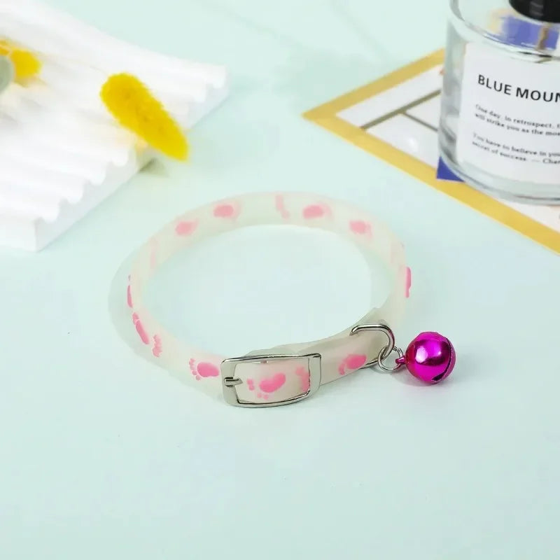 Colar luminoso para gatos, coleira pequena para cães, anti-perda, colar de silicone fluorescente, anel de pescoço, acessórios para animais de estimação