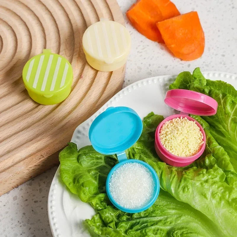 4 peças de mini garrafas portáteis para molho de soja, acessórios para lancheira, recipientes de tempero de viagem para piquenique, escritório e uso externo