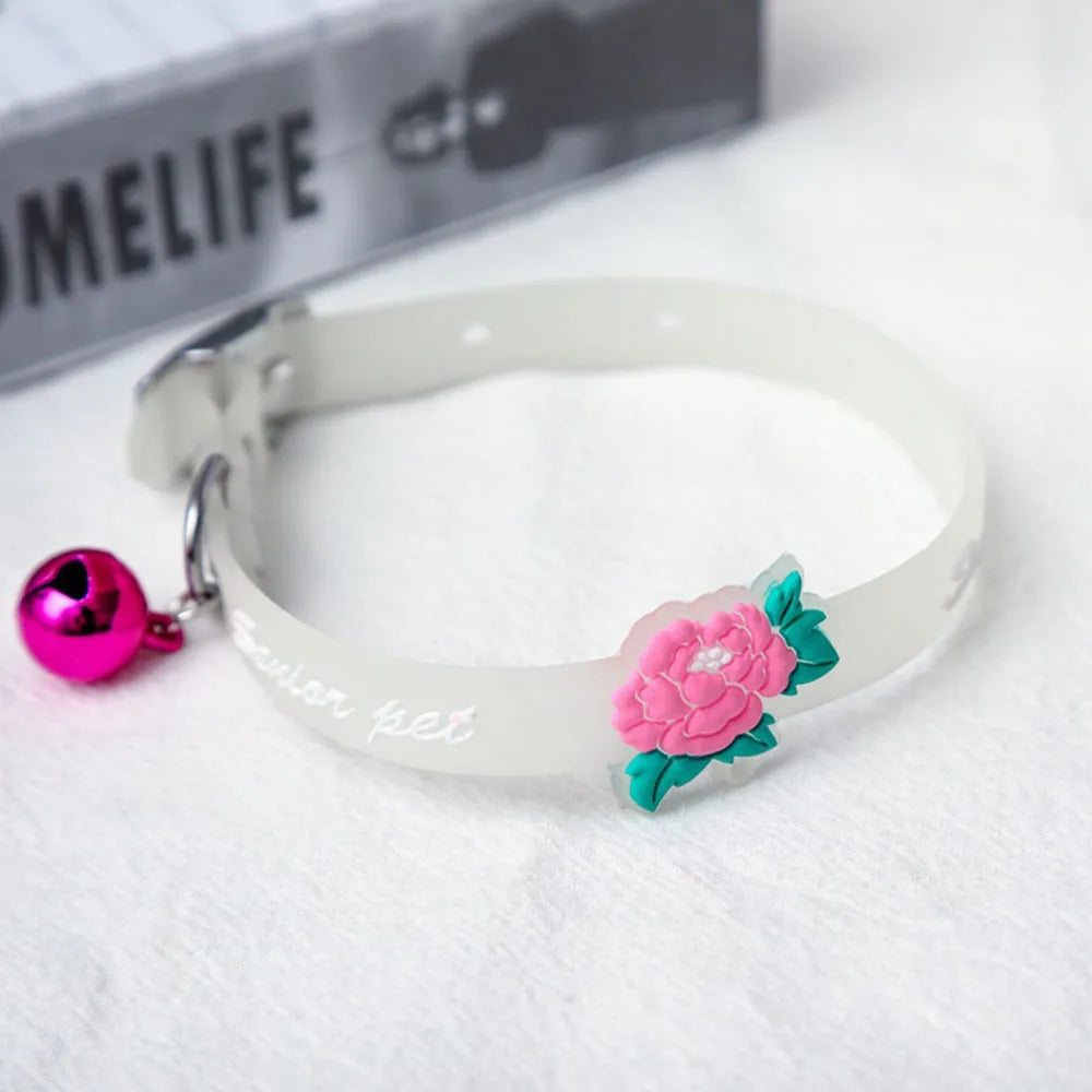 Coleiras brilhantes para animais de estimação com sino que brilham à noite, colar para cães e gatos, acessórios luminosos para gatinhos e filhotes