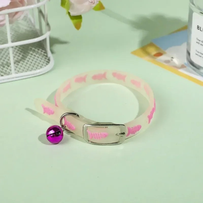 Colar luminoso para gatos, coleira pequena para cães, anti-perda, colar de silicone fluorescente, anel de pescoço, acessórios para animais de estimação