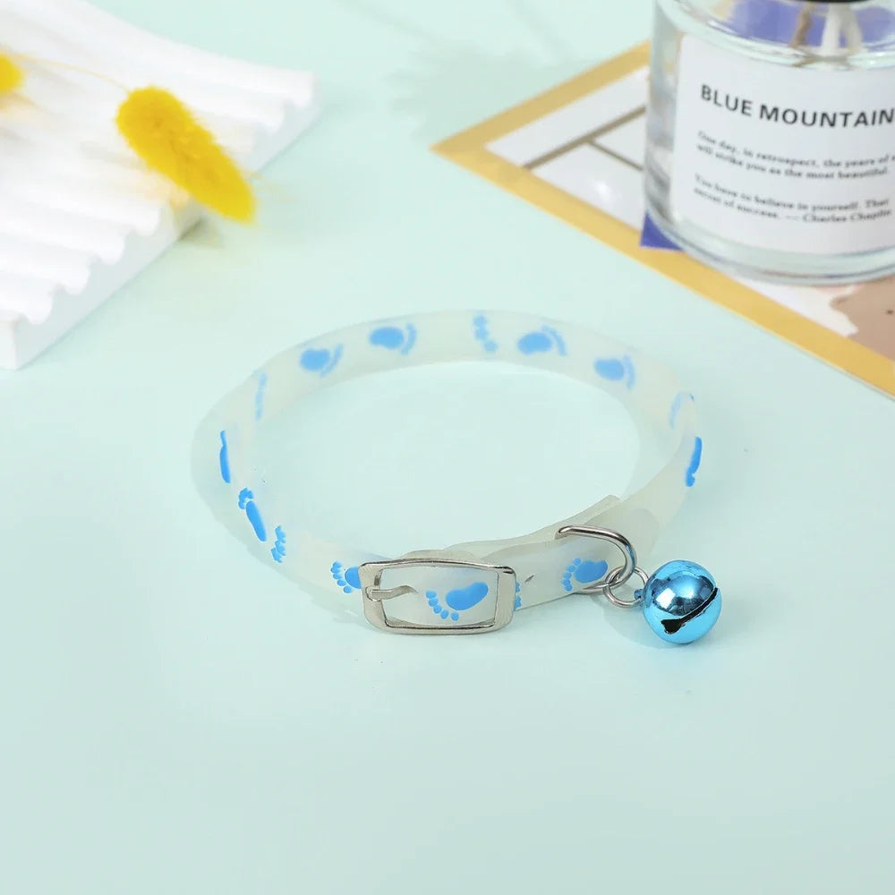 Coleira de silicone luminosa fluorescente para animais de estimação, coleira noturna antiperda para cães e gatos, filhotes e gatinhos, suprimentos para animais de estimação ao ar livre