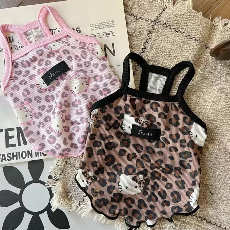 Novas roupas para animais de estimação, primavera/verão 2025, suspensórios corta-vento Spice Girls, estampa de leopardo, seda gelada e tecidos frescos, gatos e cães usam