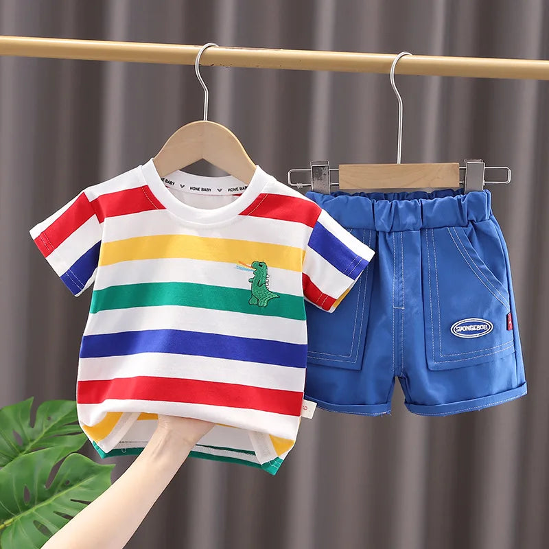 Conjunto de roupas de verão fofo de dinossauro com estampa de desenho animado infantil, camiseta com gola redonda + shorts + bolsa para bebês meninos e meninas, novos agasalhos infantis