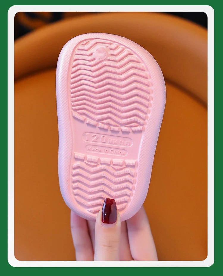 Sandálias de verão para meninos, sapatos fofos de crocodilo para meninas, sola macia, respiráveis, antiderrapantes, leves, para praia ao ar livre