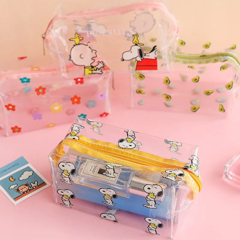 Bolsa de maquiagem feminina Snoopy Outdoor Girl, necessaire transparente, organizadora de viagem, desenho animado, fashion, pequena bolsa para itens de higiene pessoal