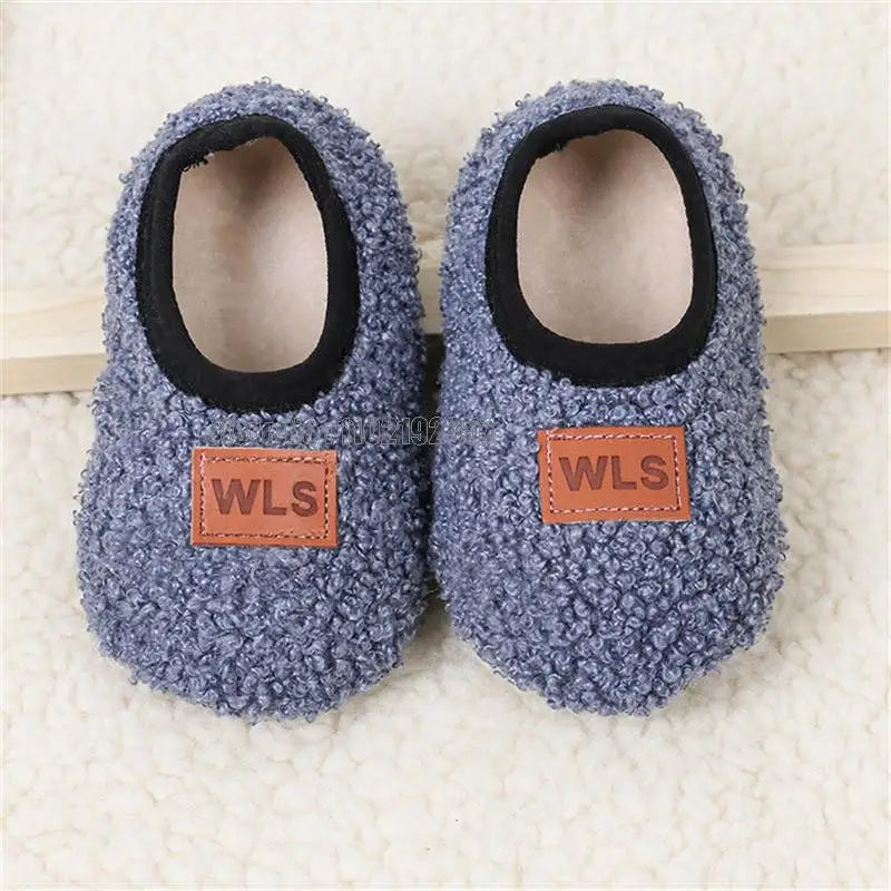 Pantufas de inverno para bebês, pantufas de chão para bebês, de pelúcia, quentes, para meninos e meninas, macias e antiderrapantes, para escola interna