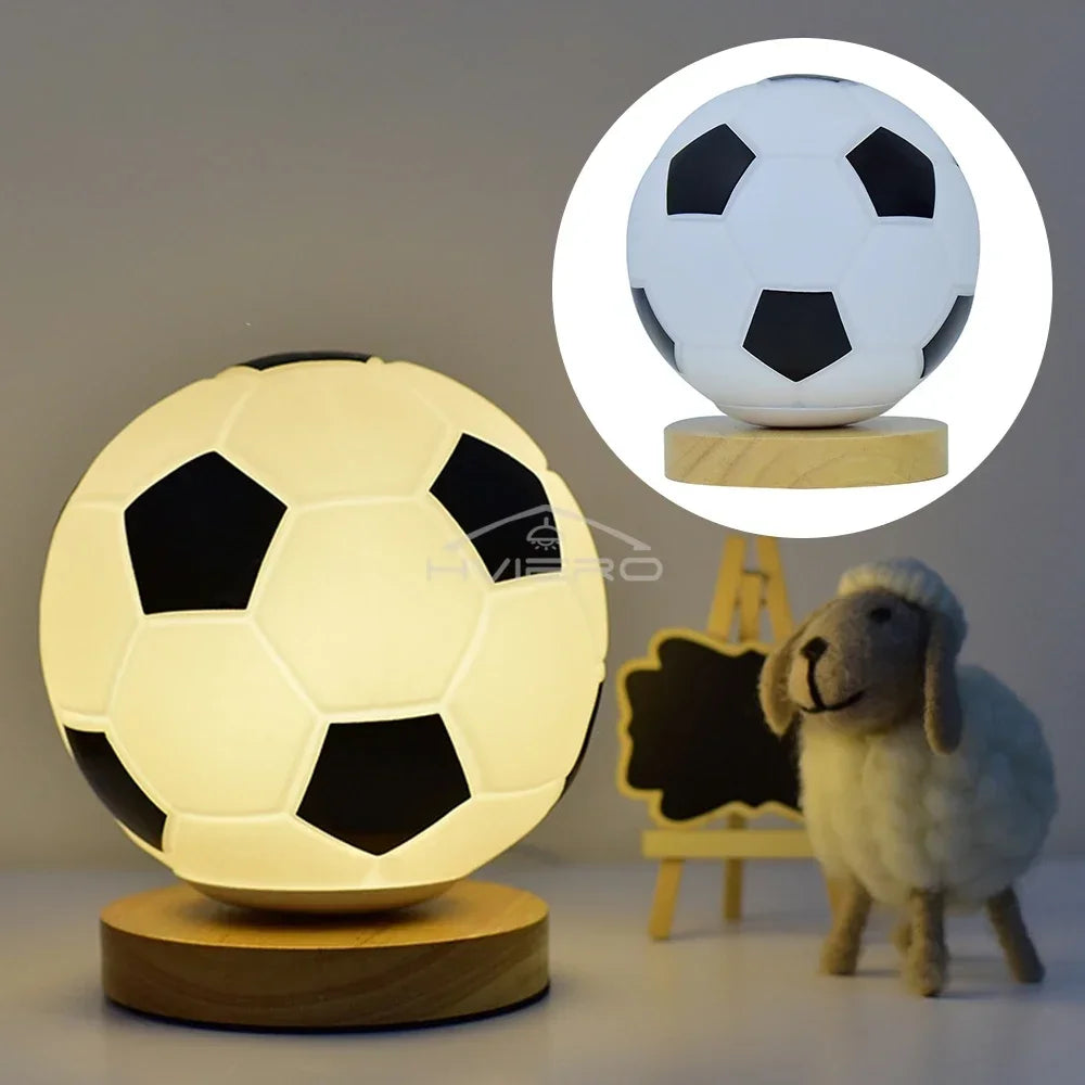 1 peça 3D luz noturna de futebol decoração de mesa de quarto lâmpada de futebol alimentada por bateria presente perfeito para adolescentes decoração lâmpada presentes