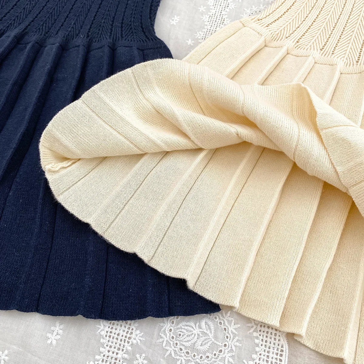 1-5Y Kids Clothes Hollow Out Knit Dress For Kids Girls Kids Knit Pleated Dresses