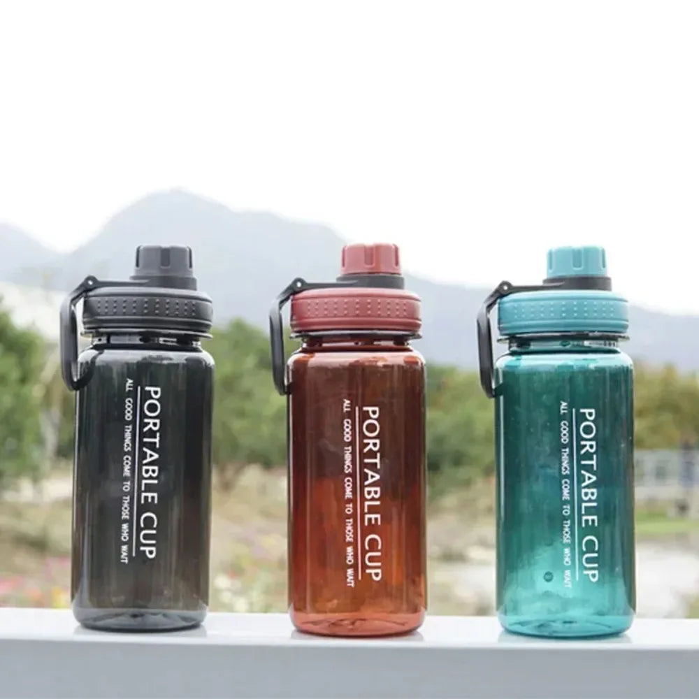 1 peça 1000ml copo criativo de grande capacidade garrafa esportiva de água para entusiastas de fitness garrafa agitadora de hidratação fácil de transportar