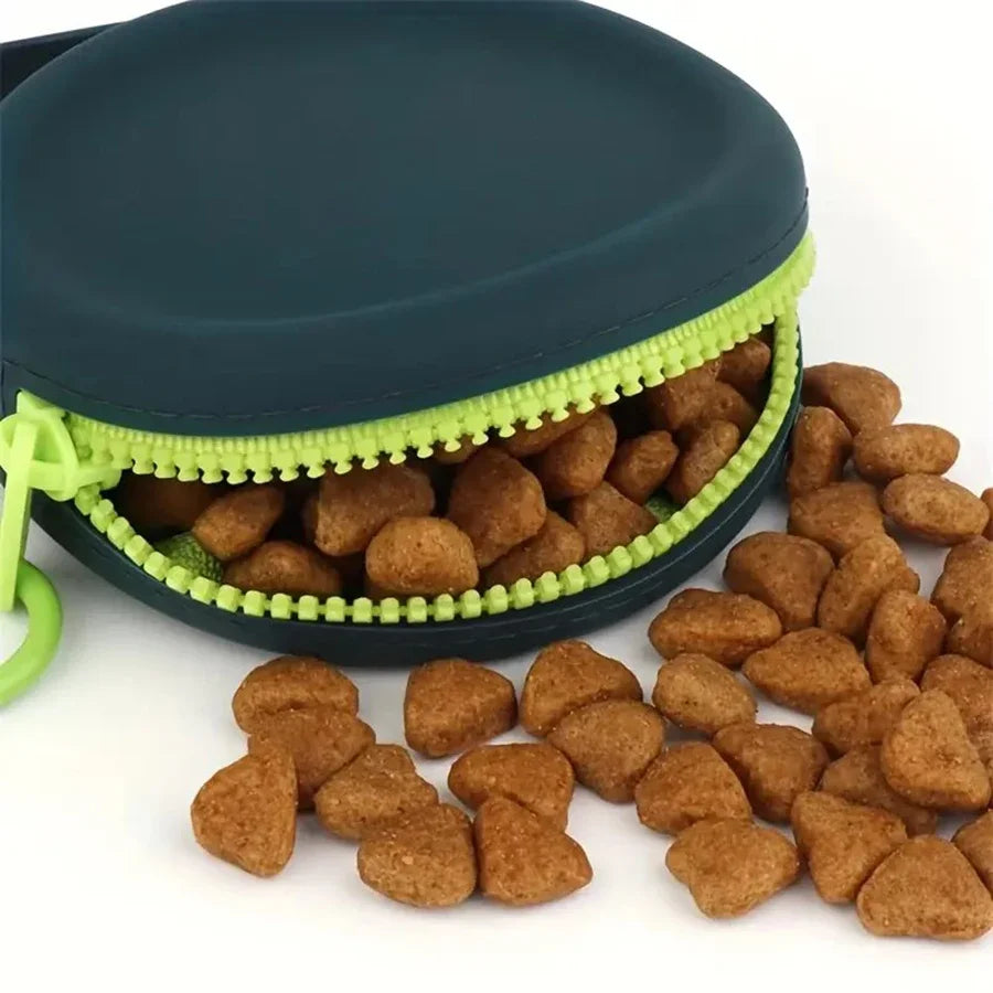 Bolsa de treinamento para petiscos de cachorro, bolsa portátil de silicone para petiscos de cachorro com cordão e gancho para armazenamento de suprimentos para caminhadas ao ar livre