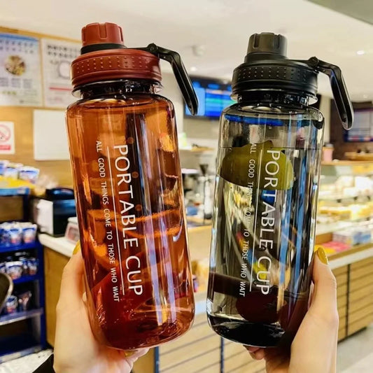 1 peça 1000ml copo criativo de grande capacidade garrafa esportiva de água para entusiastas de fitness garrafa agitadora de hidratação fácil de transportar