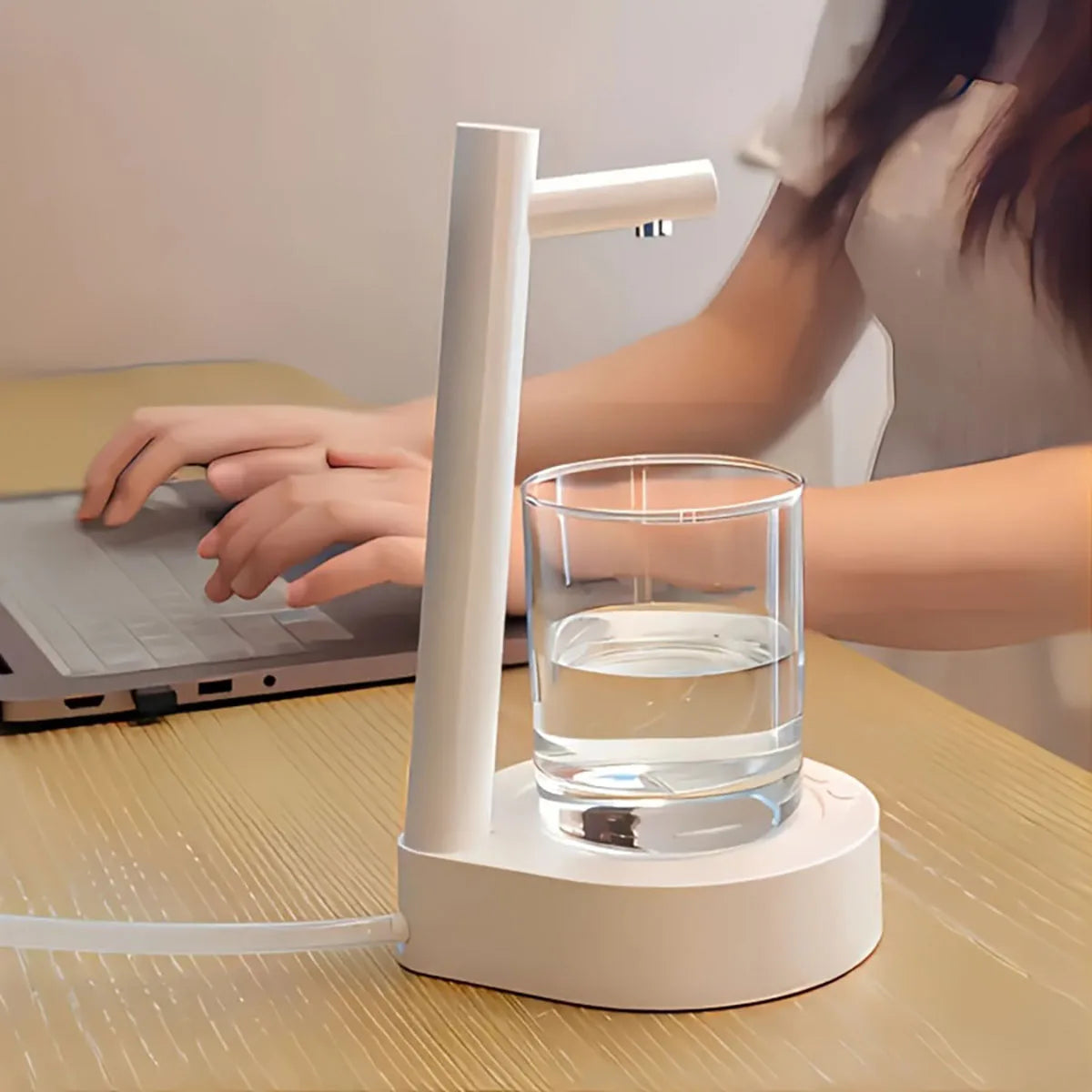 1 bomba de água de mesa inteligente recarregável USB, dispensador de água elétrico tipo balde, bomba de água pequena automática, adequada para uso externo