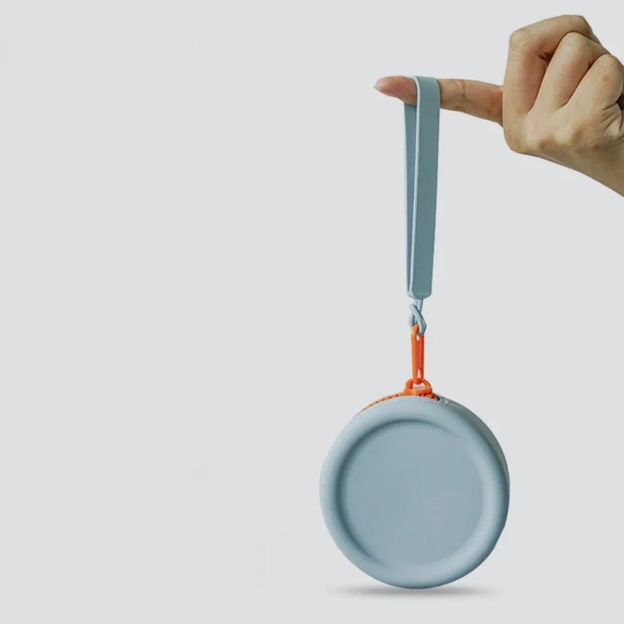 Bolsa de treinamento para petiscos de cachorro, bolsa portátil de silicone para petiscos de cachorro com cordão e gancho para armazenamento de suprimentos para caminhadas ao ar livre